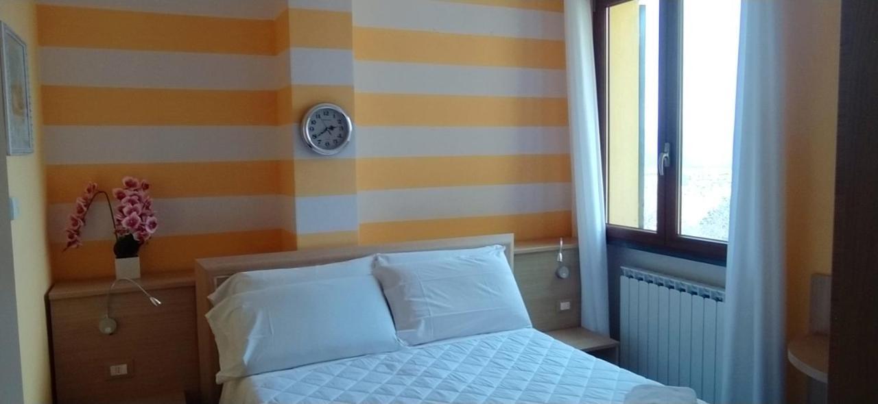 Agriturismo La Pietra 1 E La Pietra 2 ลาสเปเซีย ภายนอก รูปภาพ