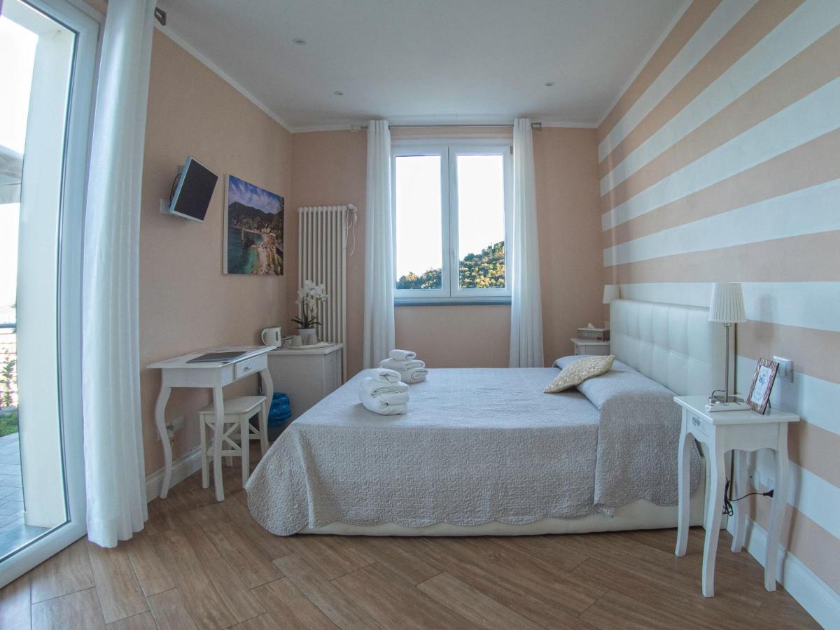 Agriturismo La Pietra 1 E La Pietra 2 ลาสเปเซีย ภายนอก รูปภาพ